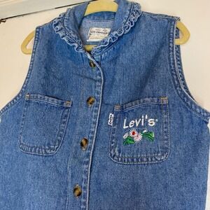 Vintage 90s Levis Kids Denim Vest Blue Ruffle Collar Floral Daisy Size 6 1Q96